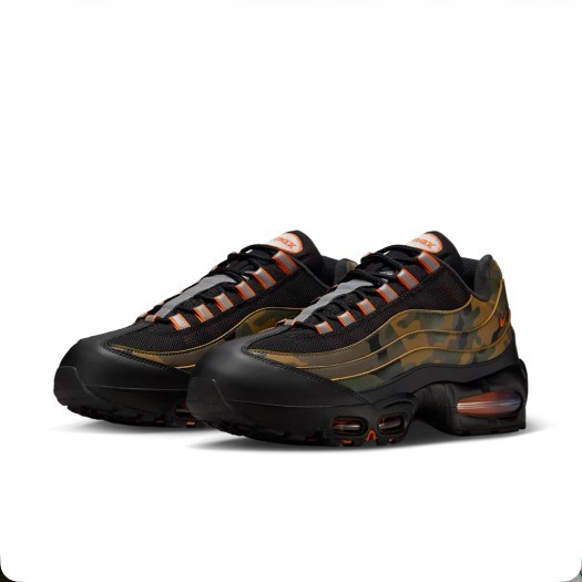 AIr_Max95_Blk_Golden.jpg